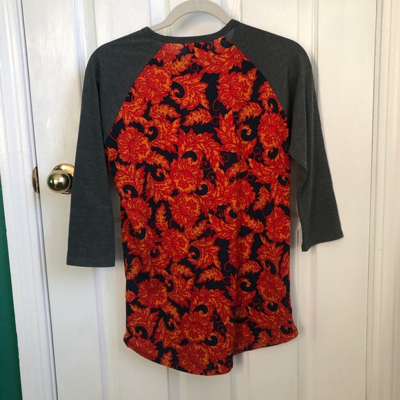 LuLaRoe baseball tops xs  bundle of 3 - Picture 7 of 8